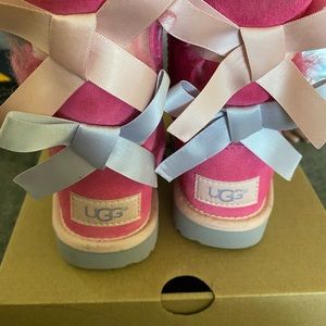 Ugg boots toddler girl